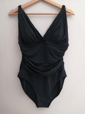 La Blanca One Piece Swim Bathing Suit Ruched Stomach Black Size 12